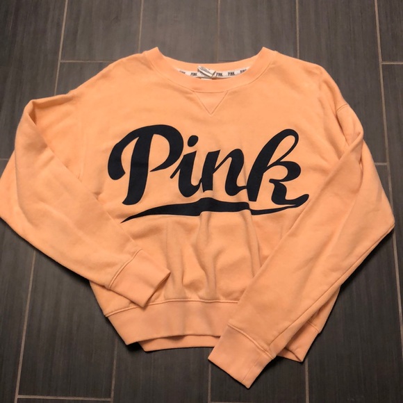 PINK Victoria's Secret Sweaters - Like new Pink crew neck (BUNDLE FOR DISCOUNTS) ❤️
